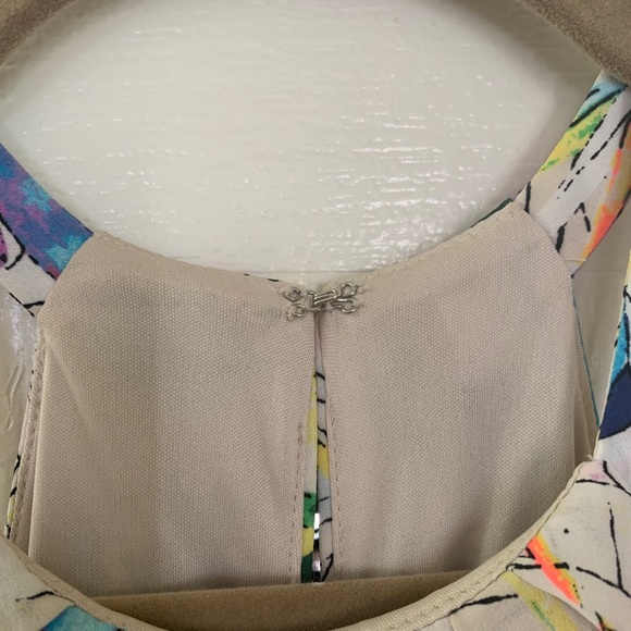 Express Flower Print Halter Neck Style Dress - Picture 5 of 10